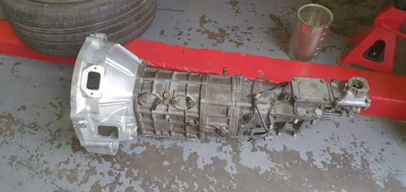 After a few setbacks the gearbox is fixed and ready for install again 