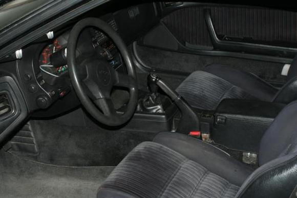Black Seats to match the door panels, and finish the grey-2-black Swap.