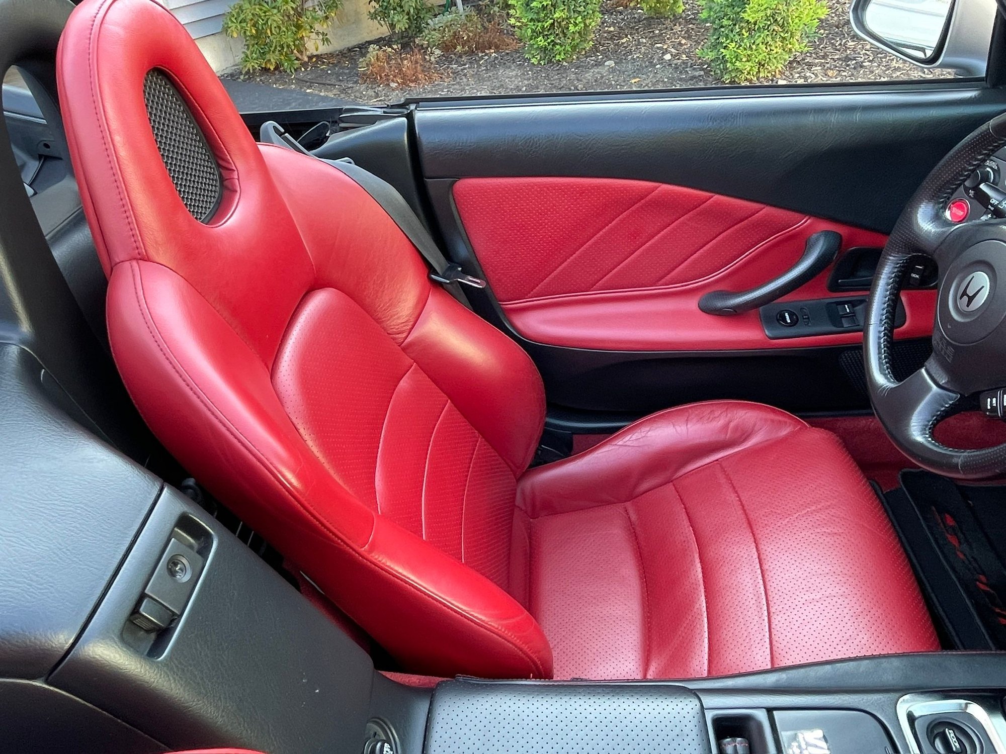 2000 Honda S2000 - DE - 00 Silverstone/Red with 56K miles - New - VIN jhmap1148yt007083 - 55,900 Miles - 4 cyl - 2WD - Manual - Convertible - Silver - Middletown, DE 19709, United States