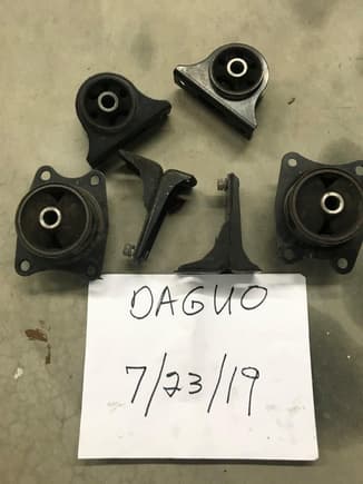 Diff mounts in great shape, $120 plus shipping