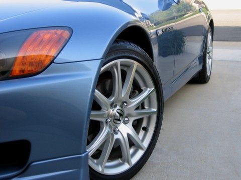 MY04 wheels0007.JPG