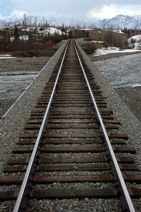 train_tracks.jpg