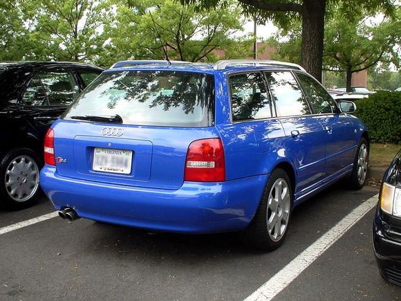 s4avantblue.jpg