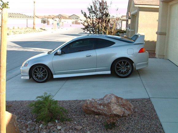 A side shot of the DC5 in my driveway.