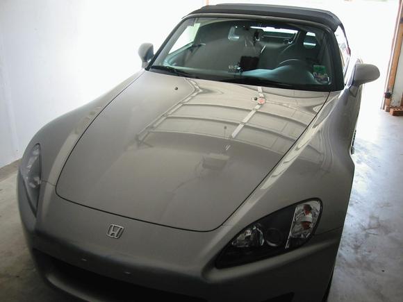 s2000, reflection on hood.jpg