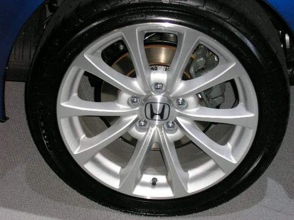 HONDA S2000 06 WHEEL.JPG