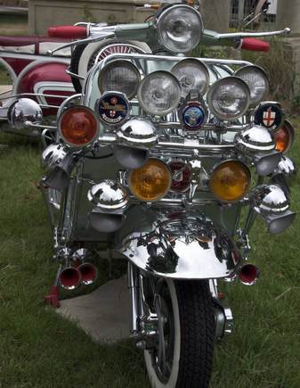 Vespa-Lights.jpg