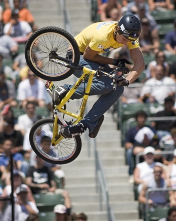 Vertical Jump Wallpaper from X Games XII