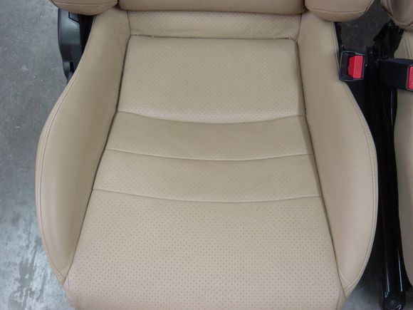 S2000 - tan seats 005.jpg