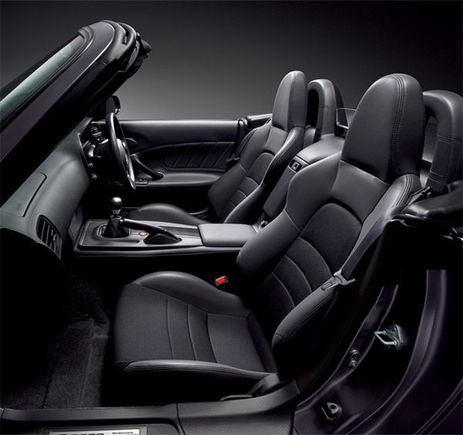 seat-black.jpg