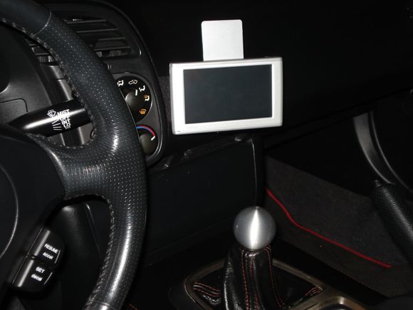 GPS - Glove Box 005.jpg