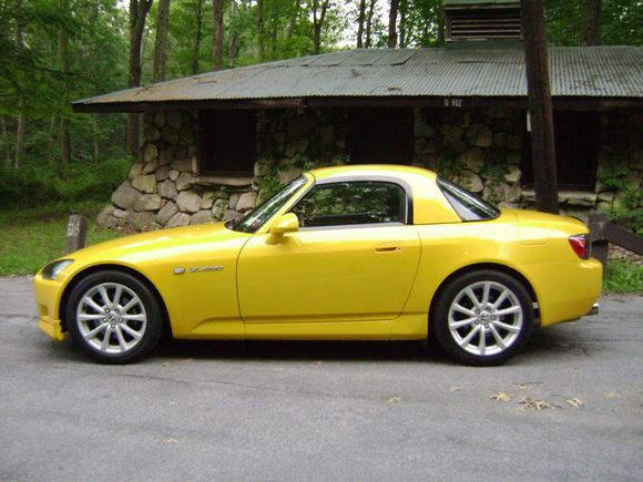Spa Yellow S2K.JPG