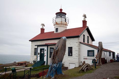 Crescent City Lighthouse.jpg