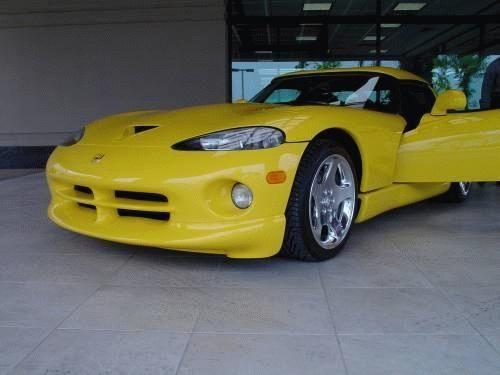 Viper At Dealer 010.jpg