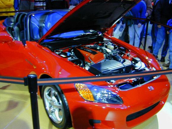 2000 auto show2.JPG