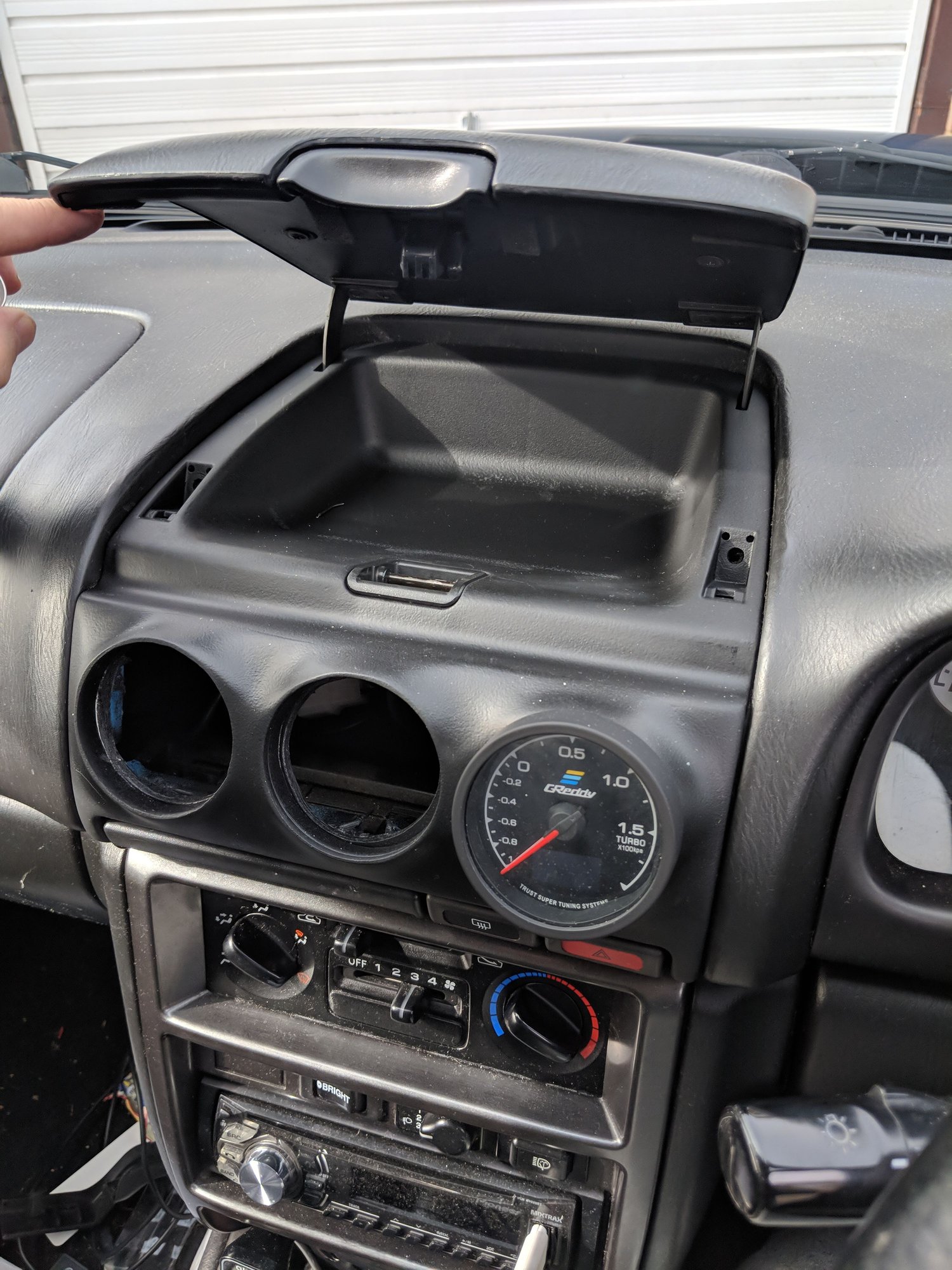 Custom GC8 60mm gauge pod + Greddy Digital Gauge