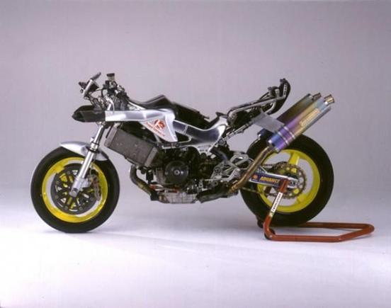 Roger Revolution Racing Storm