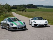 Porsche 911R & 918 Spyder. Facebook: Nico K. Photography