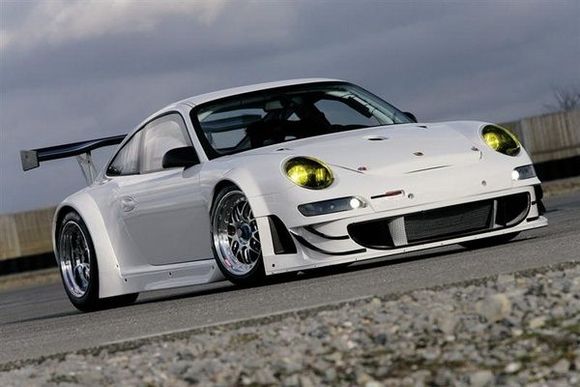 porsche 911 RSR 2008 01 800