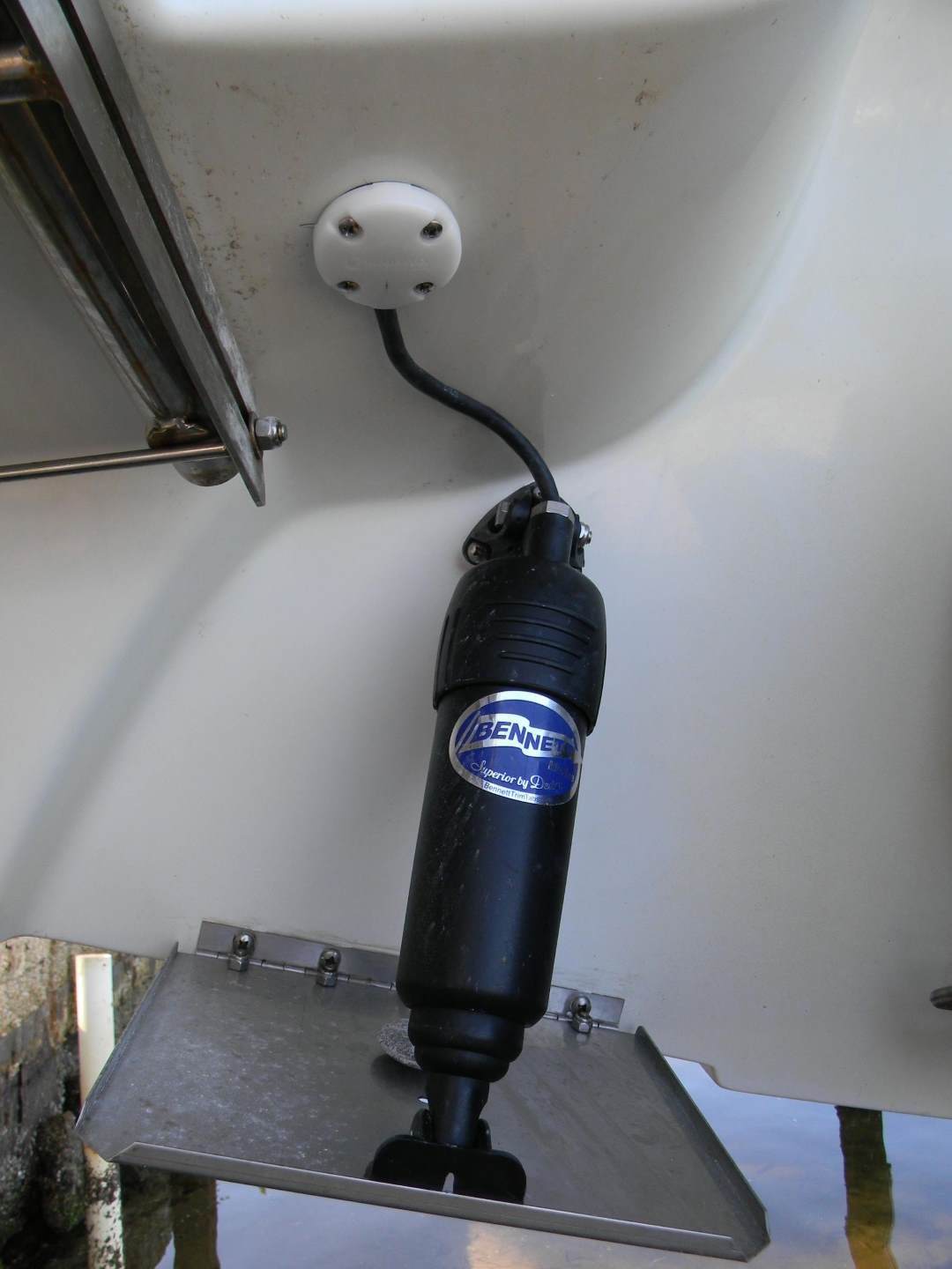 Trim tabs Lenco vs. The Hull Truth Boating and Fishing Forum