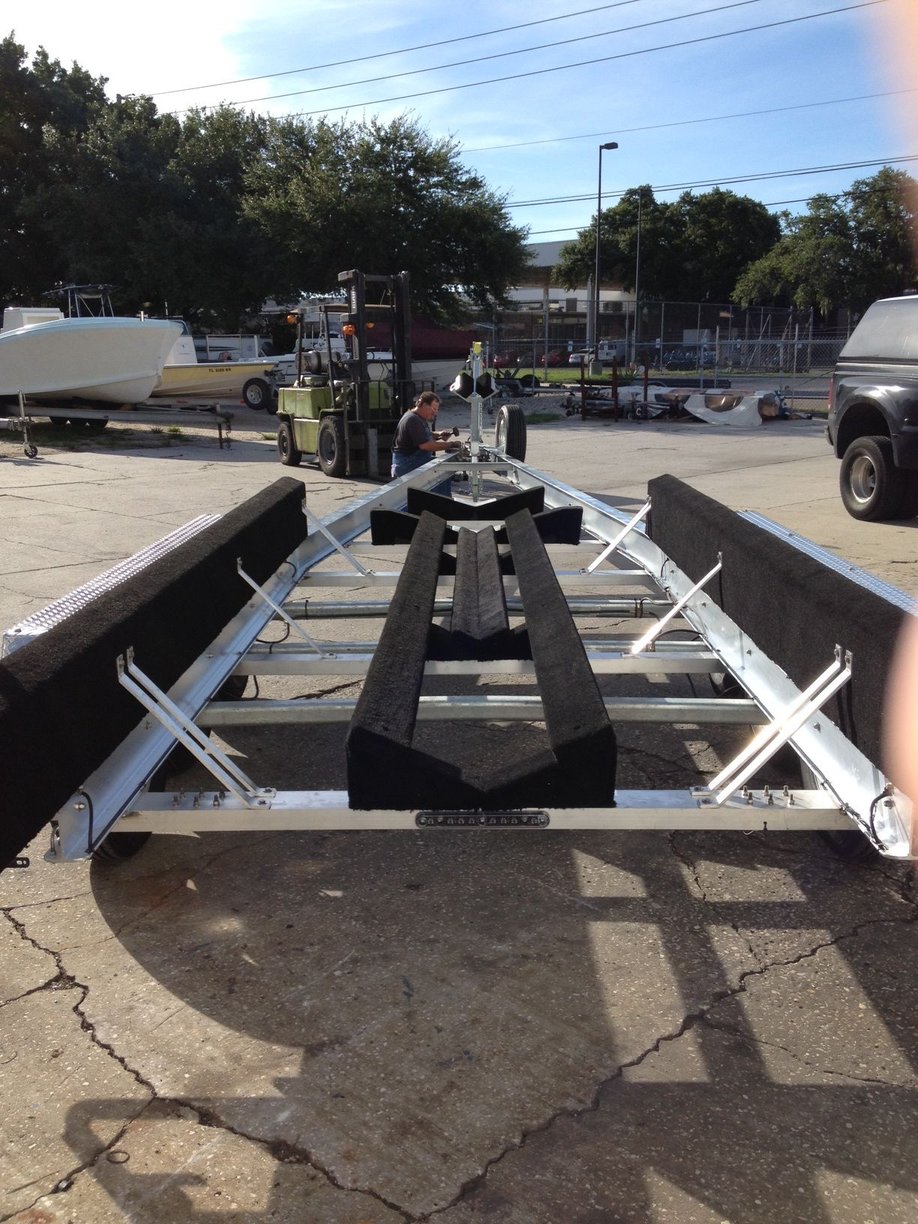 のののブラック38 Owens & Sons Marine, Inc. Aluminum Slide-On Custom Built Trailers