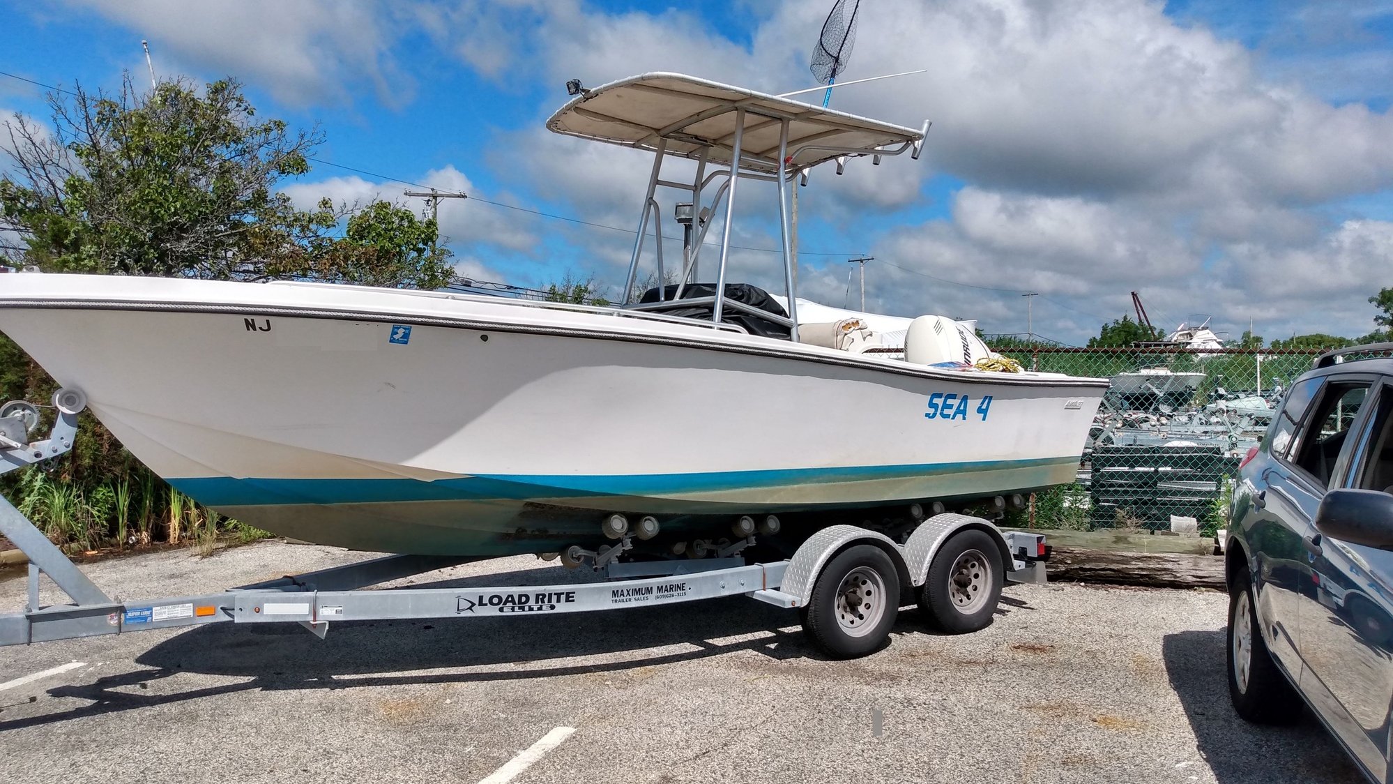 mako 1977 Mako 21' Center Console - No engine - Best Offer