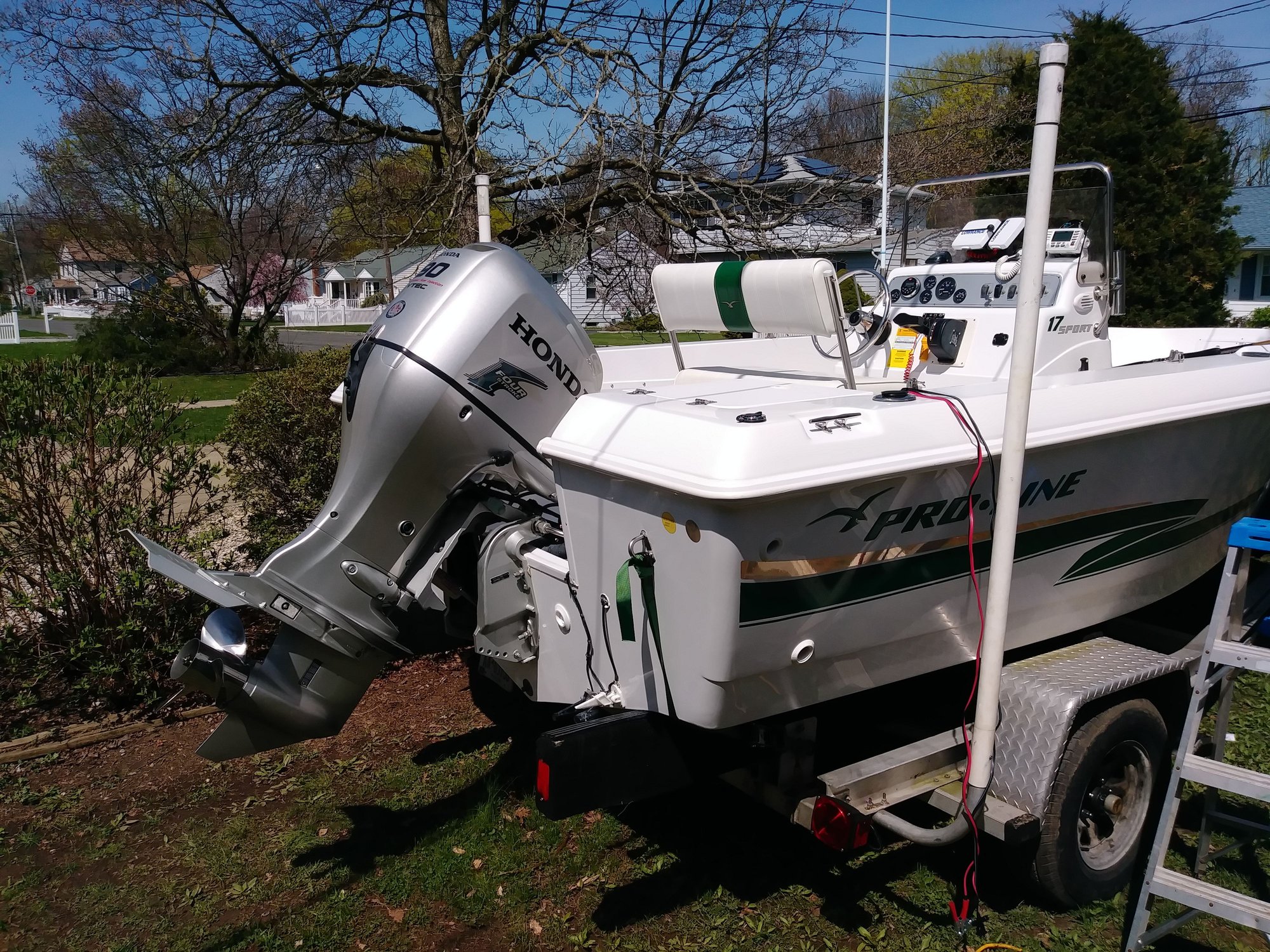 How come you hardly see Honda motors on Boat's Page 4 The Hull