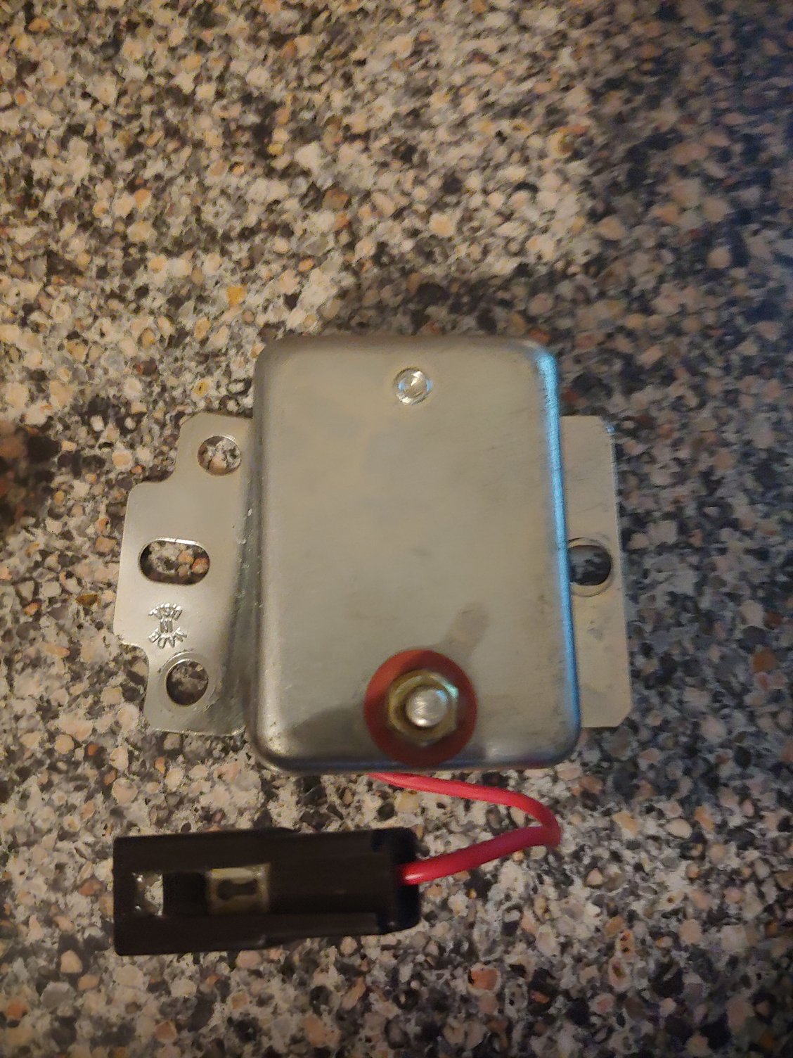 Alternator voltage jumping The Hull Truth Boating and Fishing Forum