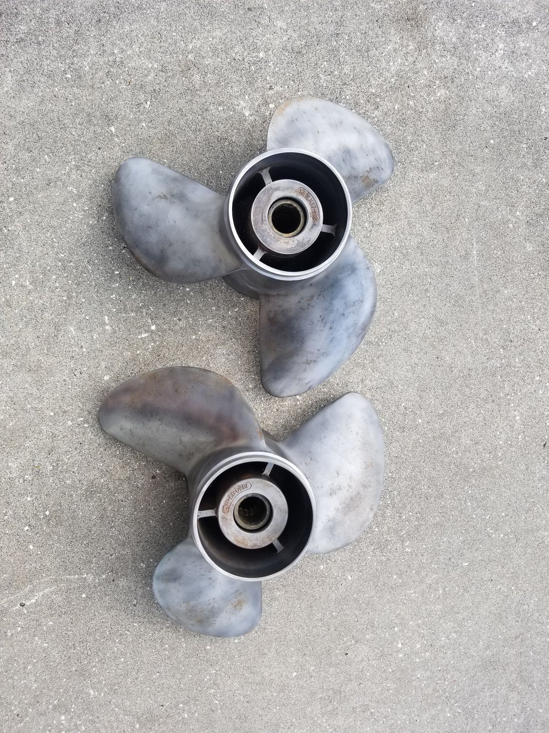 2 sets of yamaha props The Hull Truth Boating and Fishing Forum