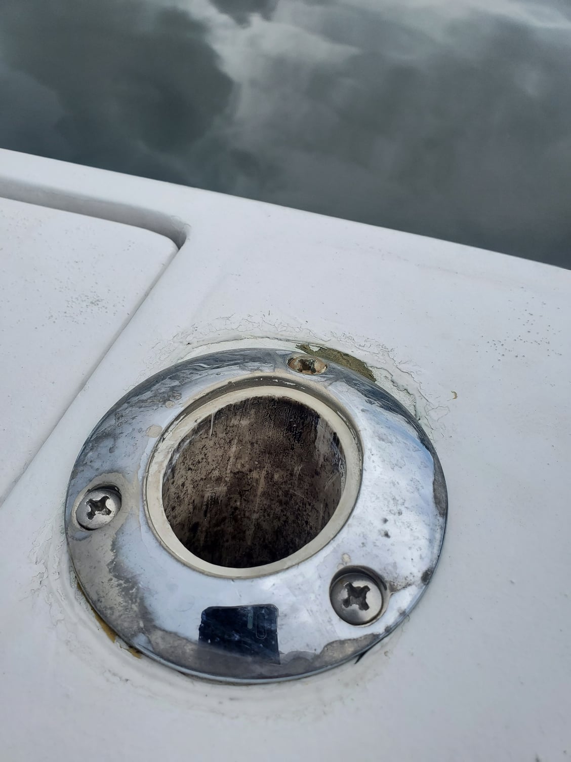 Detailer ruining my new rod holders.. - The Hull Truth - Boating