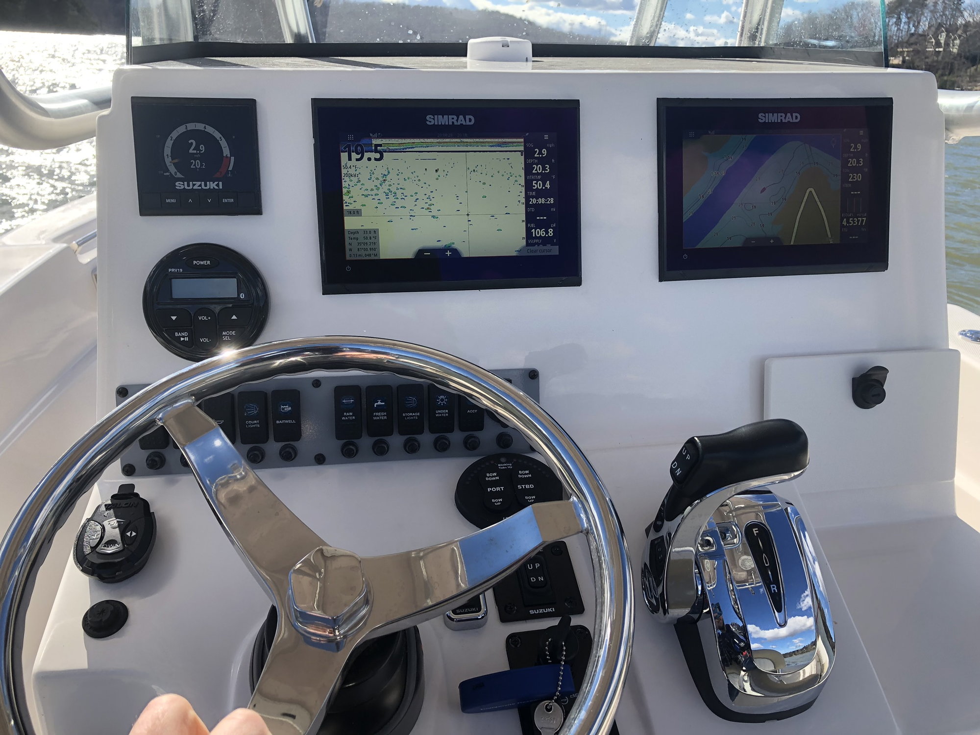 Simrad GS25 Placement and expectations questions. The Hull Truth