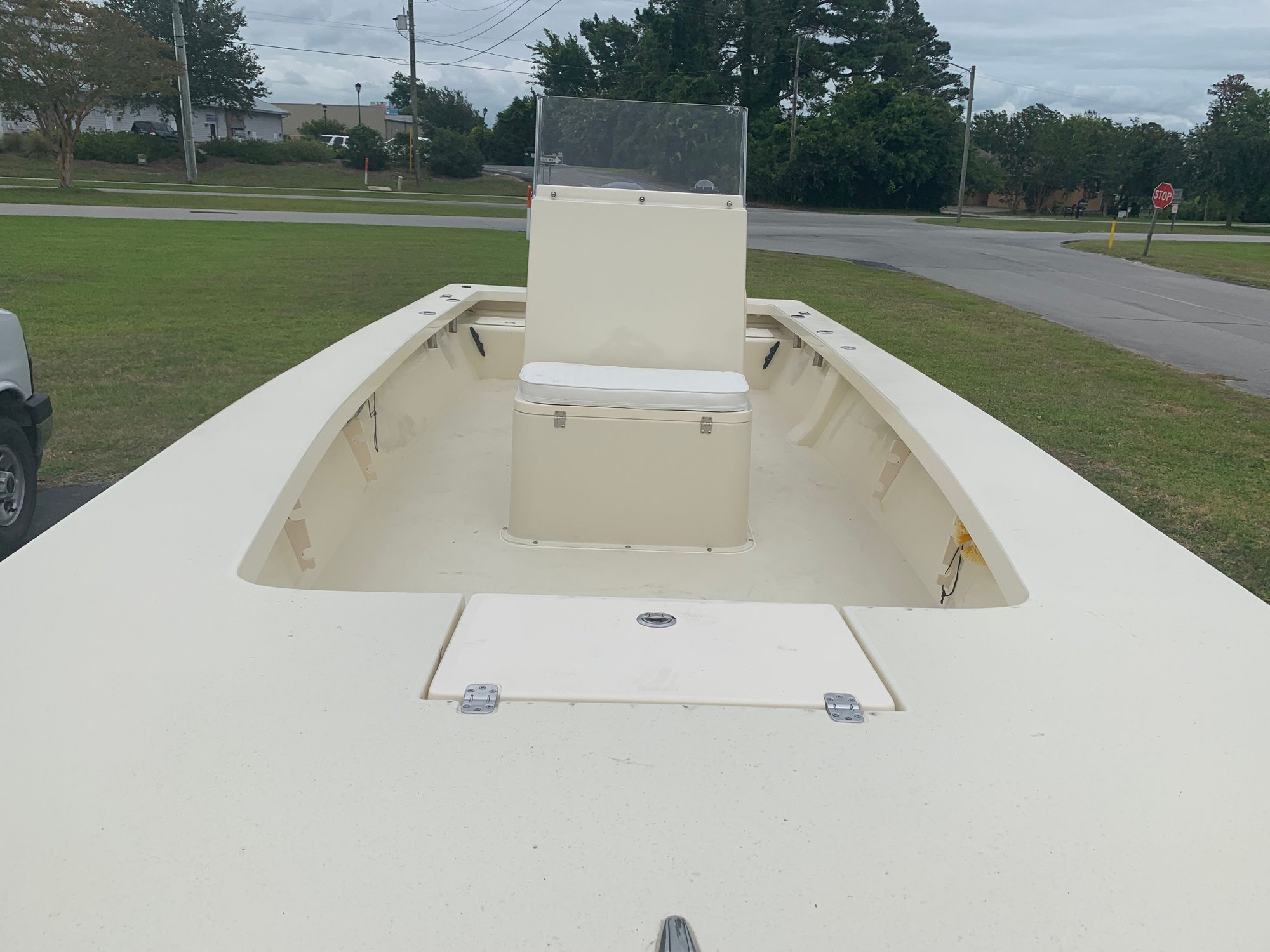 Jones Brothers 23 bateau light tackle edition The Hull Truth