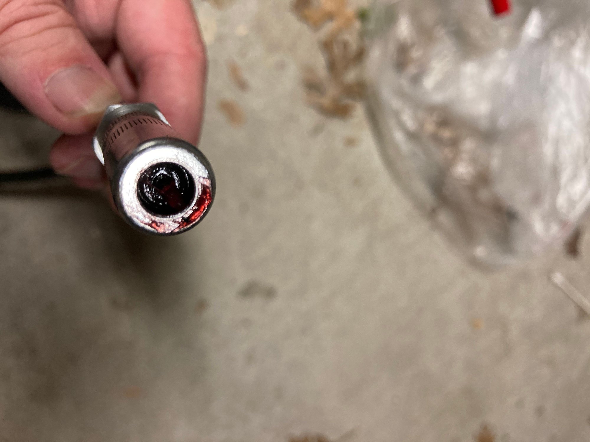 I cant figure out how to attach grease gun to zerk fitting on trailer