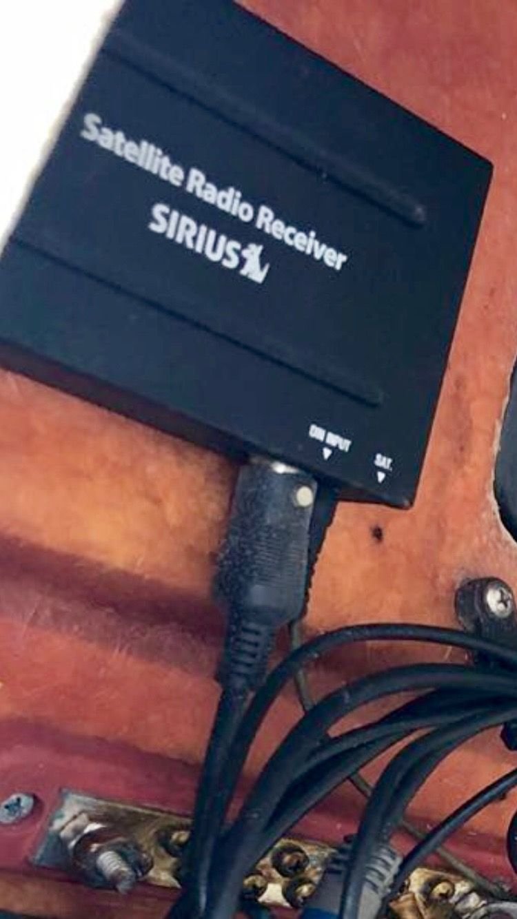 SOLD JBL Marine Stereo, 6.5" Speakers, Sirius Receiver The Hull Truth Boating and Fishing