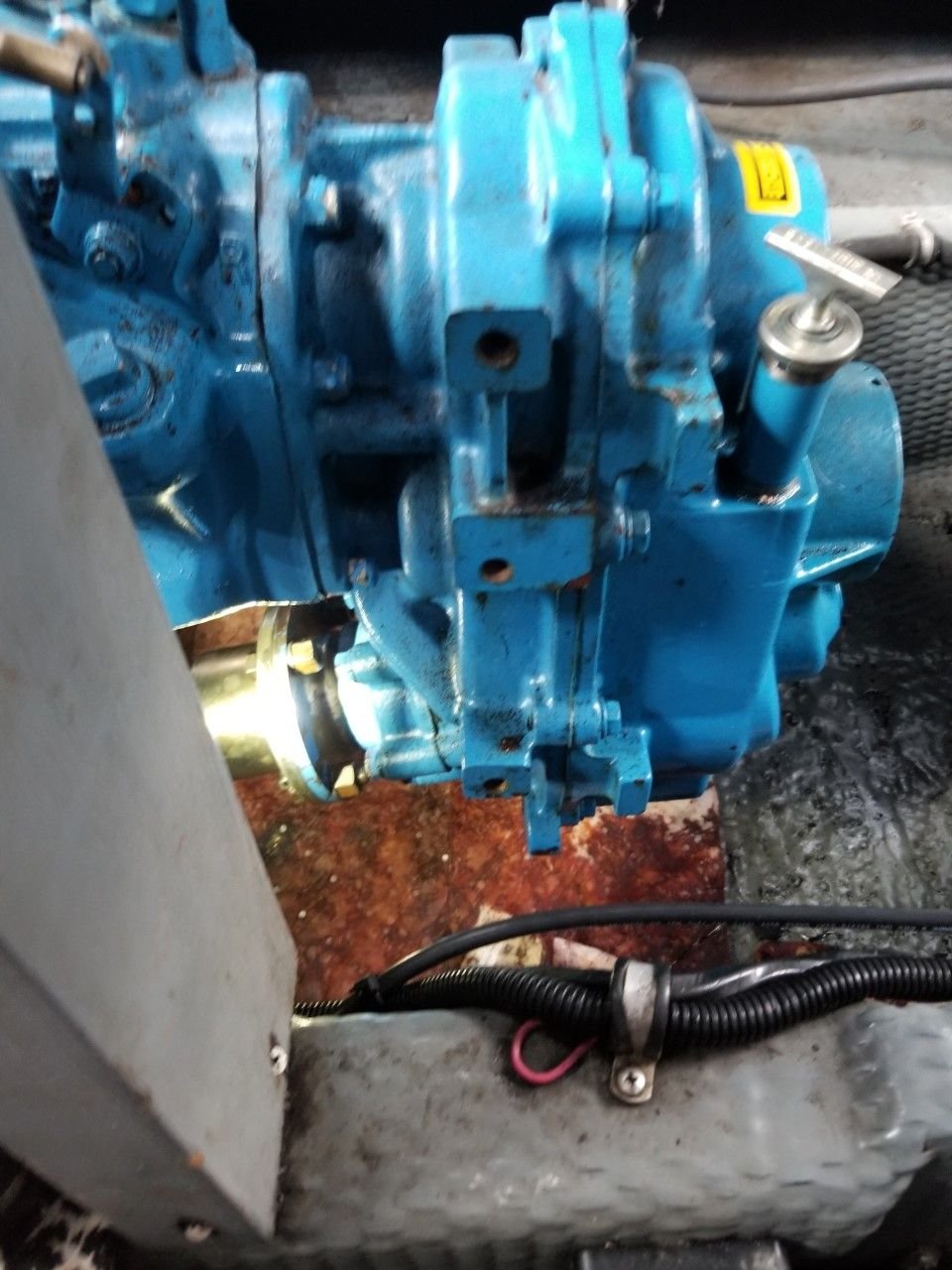 VDrive Leaking The Hull Truth Boating and Fishing Forum