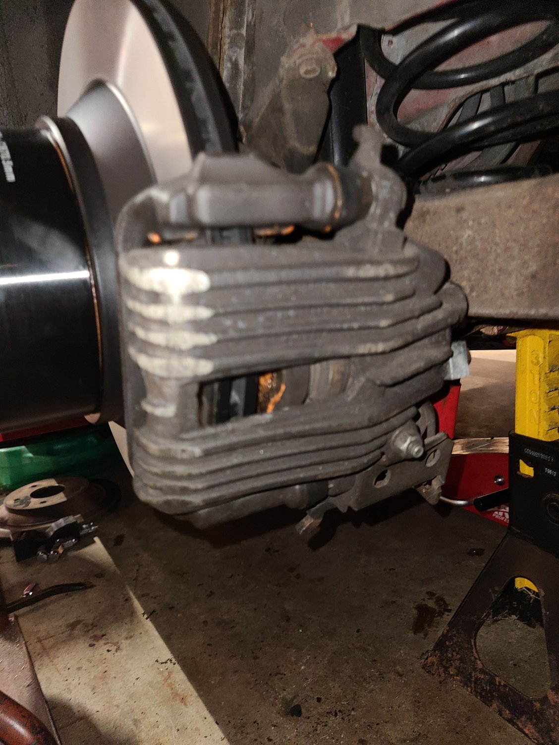 Missing Parking Brake Bracket from New Rear Calipers Third Generation