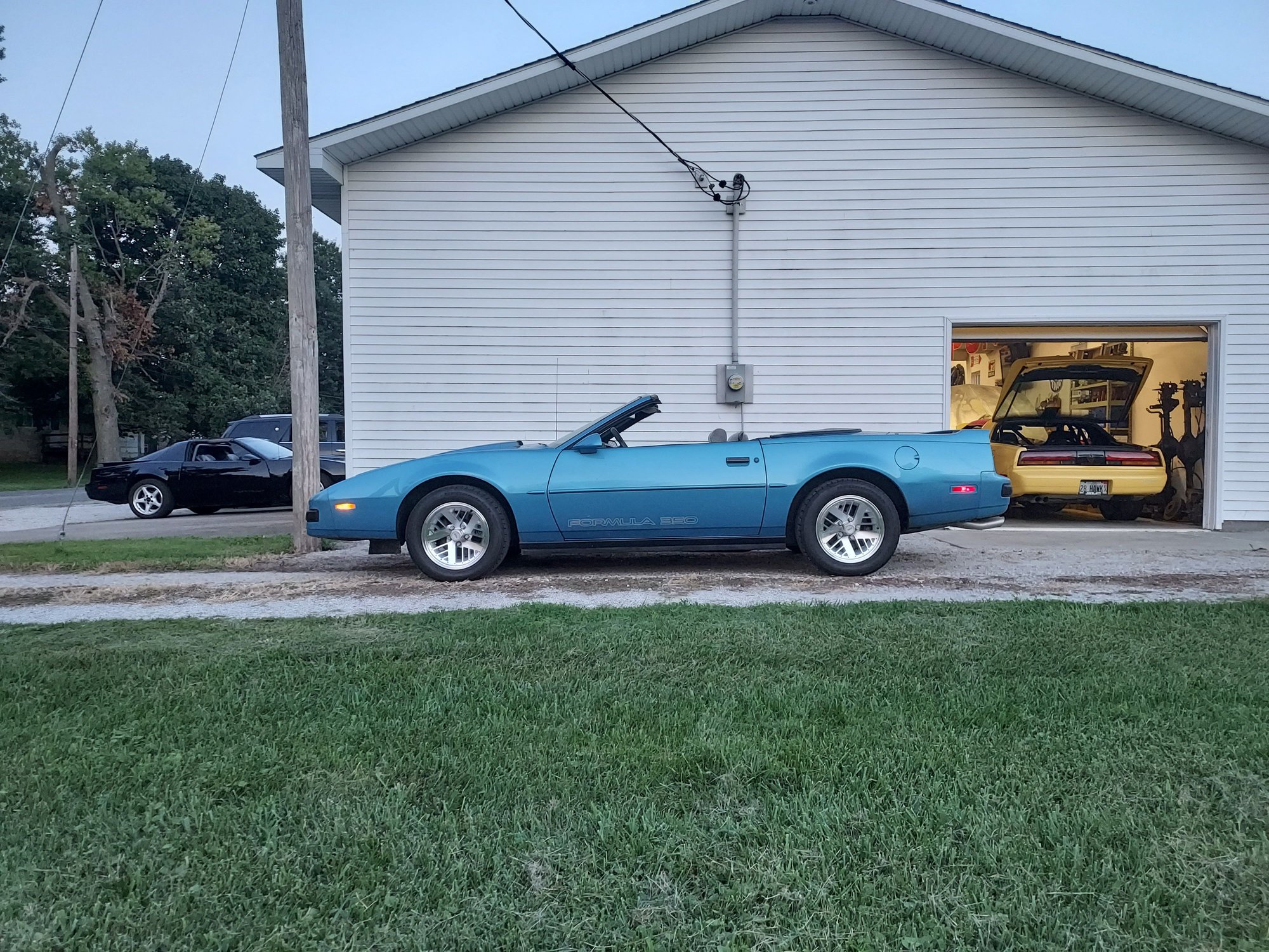 I did see you sold it, had to be hard to let it go. Here's my blue one, hopefully i can find the white/tan tbi auto formula someday. 