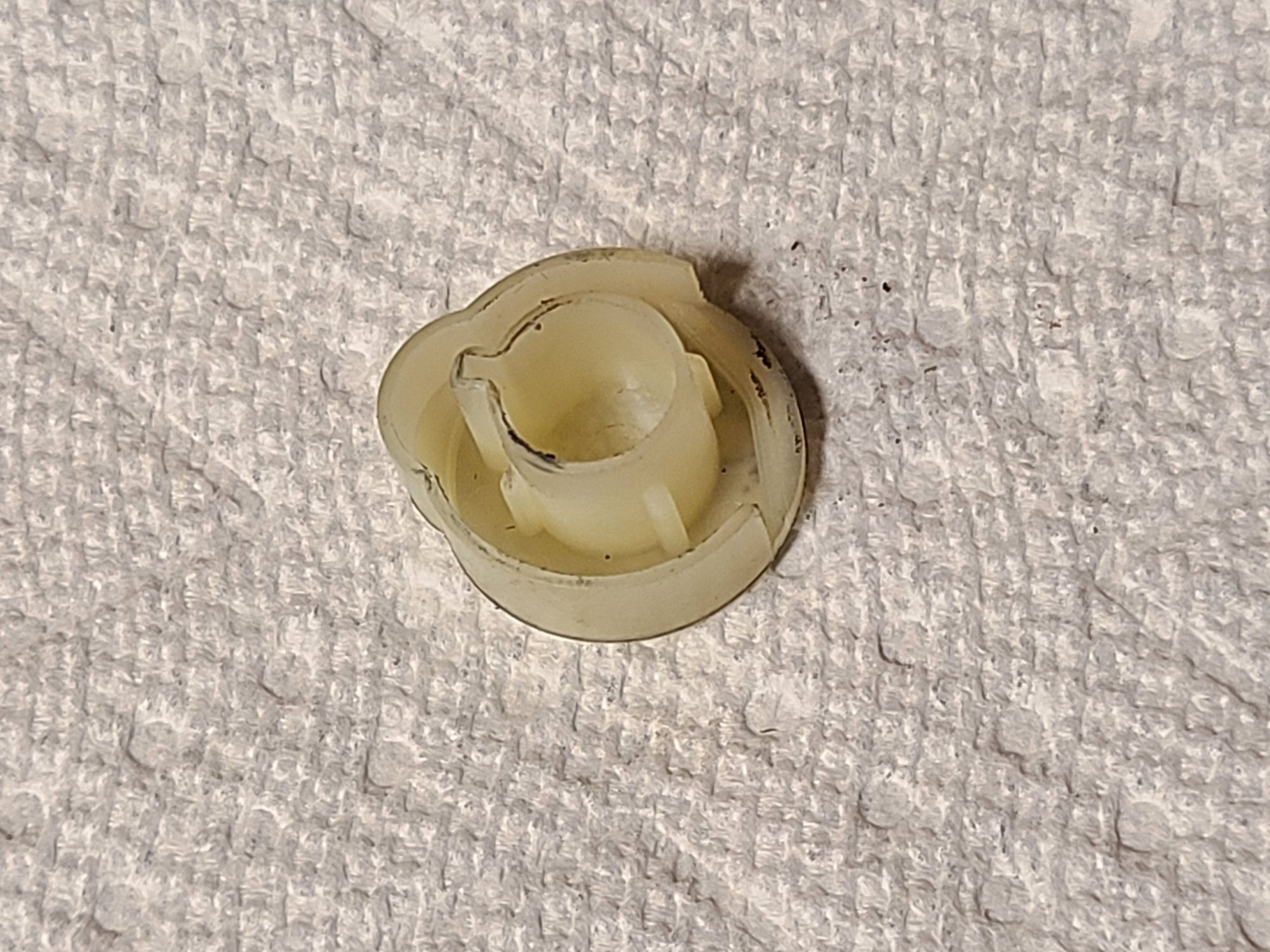 This piece of plastic fell down on rhe interior of my passenger door as i was replacing the window motor. Anyone recognize what it is?