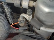 These wire connectors don't go to nothing on my 1992 Firebird.
