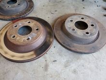 old LT1 rotor on right, old 89 pbr rotor on left, notice the steep step in the LT1 rotor