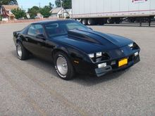 1987 camaro, 350 carb, 5 speed manual