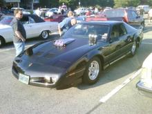 The last shot of the car with it's 355 SBC. Car show in Welland