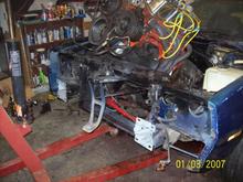 had to take the bumper off the hoits would not clear it