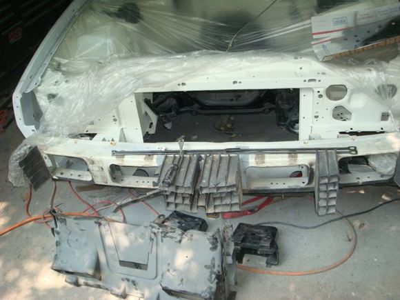 Laying out the cross rods and radiator ducting.