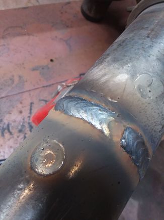 Final pass weld. They are ok, im happy with them. It is very difficult to weld a tube wo a 2nd hand turning it for you. No under cutting and it laid down nice. 