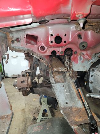 had to remove the lower firewall here. It will make it a lot easier to repair the inner fender flange and remove one of the previous owners booger welds from trying to brace the frame for the z bar.