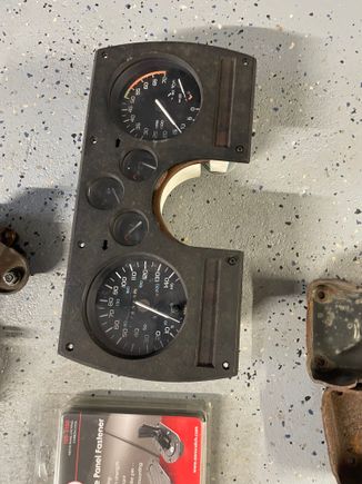 Complete gauge cluster untested $50