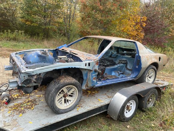 This car is for sale $1000 clean no rust from Arizona 1991 formula was originally a tbi car 