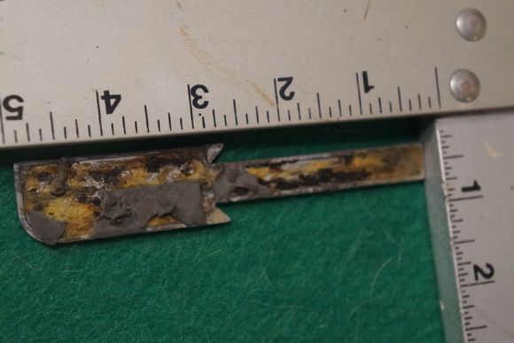 Black Factory adhesive, example 1