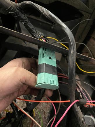 Green thing with wires only on one side.. what is it?